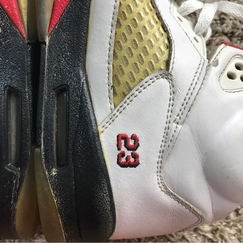Jordan 5 retro fire red silver tongue size 7Y